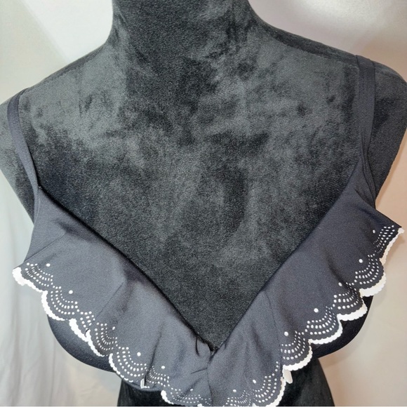 Captiva Women’s Swim Bikini Top Scalloped Trim Size L - Picture 5 of 11